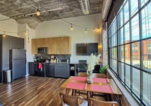 Chic Ultramodern Studio Loft w/Designer Features