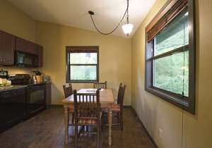 Christmas Mountain Village, Wisconsin Dells, 2 Bedroom Cottage