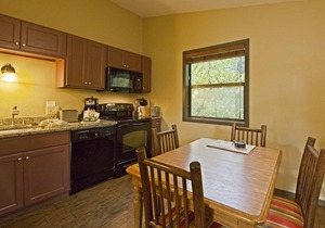 Christmas Mountain Village™ - Wisconsin Dells - 2 Bedroom Cottage