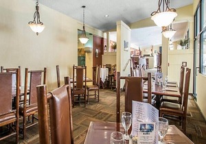 CHRISTMAS MTN VILLAGE, 2 BEDROOM CABIN, NO cleaning fees! Wisconsin Dells, WI