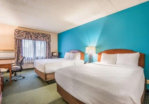 Clarion Hotel and Convention Center