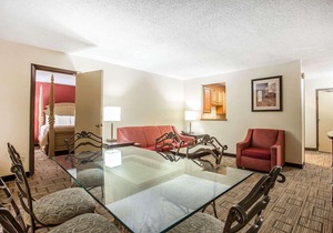 Clarion Hotel Fort Mill Near Amusement Park