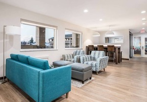 Clarion Pointe East Lansing University Area