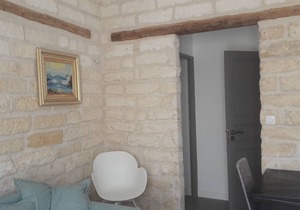 CLEAR GROUND FLOOR APARTMENT CLOSE TO THE HISTORICAL CENTER