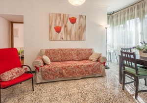 Close to Santa Justa Rail Station and easy to reach Airport, 15 min to downtown