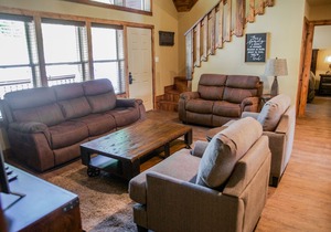 Close to SDC. 4 Bed, 4 Bath Lodge at beautiful Stonebridge Resort.