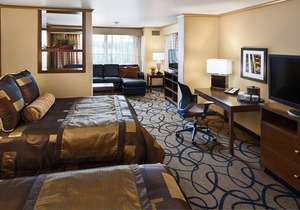 Clubhouse Hotel & Suites Pierre