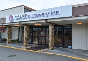 Coast Discovery Inn & Marina