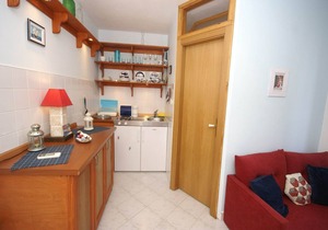 Coastal apartment in Vis near sea