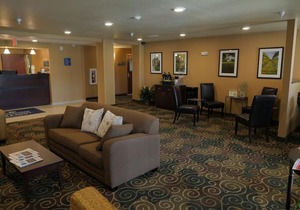 Cobblestone Inn & Suites-Winterset