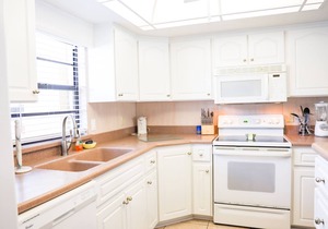 Cocoa Beach Club On- the- Beach - Great 3 Bedrm, Poolside Condo