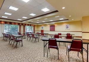 Comfort Suites Charleston West Ashley