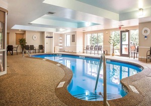 Comfort Suites West Warwick - Providence