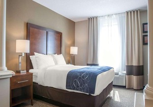 Comfort Suites West Warwick - Providence