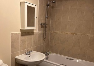 Comfortable 2 Bed Apartment with parking in Kidlington