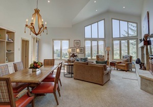 Condo ∙ 2 bedrooms ∙ 4 guests