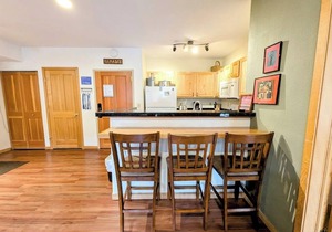 Condo near River Run Village with lots of Shops