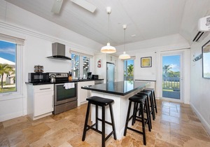 Condo w/Views, Beach, Htd Pool, Golf Cart