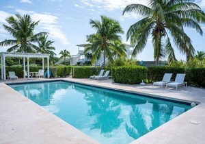 Condo w/Views, Beach, Htd Pool, Pickleball, Golf Cart,Gym, Walk to Restaurant