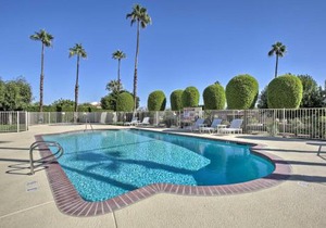 Condo with Mountain Views-3mi to DT Palm Springs