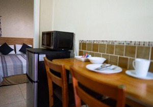 Connie's Comfort Suites