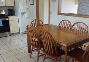Contemporary 5 Bedroom Home .Easy walk to the beach. Central air