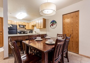 Conveniently located in Breckenridge, Garage Parking!