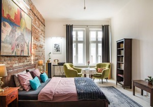 Cool Apartment in Bohemian Former Jewish Quarter