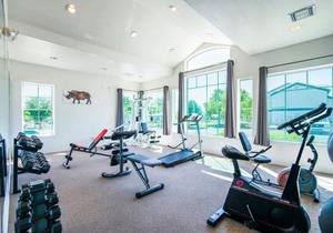 Coolidge Modern Studio right next to pool and amenities