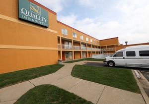 Copley Inn & Suites, Copley - Akron