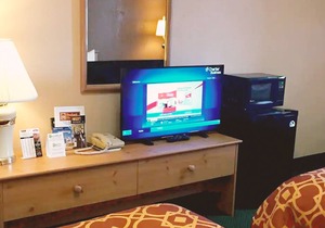 Coratel Inn & Suites by Jasper Mankato- Deluxe 2 Queen Bed NS