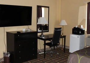 Coratel Inn & Suites Stillwater - 1 King Bed Non-Smoking