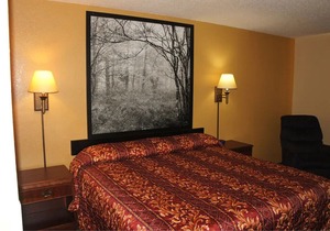 Coratel Inn & Suites Stillwater - Deluxe 1 King Bed Non-Smoking