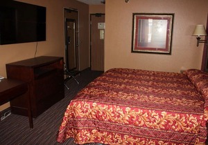 Coratel Inn & Suites Stillwater - Deluxe 1 King Bed Non-Smoking