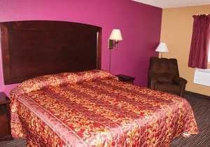 Coratel Inn & Suites Stillwater - Standard 1 King Bed Non-Smoking