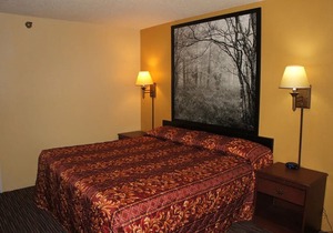 Coratel Inn & Suites Stillwater - 1 King Accessible Non-Smoking
