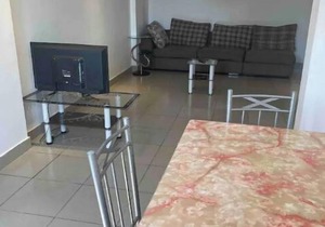 Cosy 1- bedroom serviced apartment in Labone