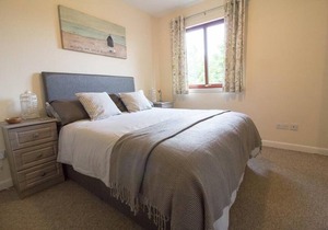 Cosy and welcoming. A real home from home with parking and access to city