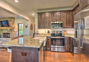 Cottage in Gated Community: Hike, Fish, Golf