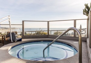 Cottage Inn By The Sea