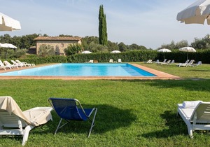 Country House / Farm House in Mercatale with 1 bedrooms sleeps 2