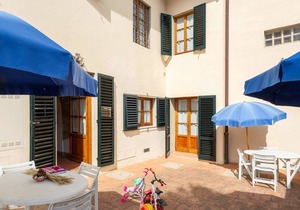 Country House / Farm House in Mercatale with 2 bedrooms sleeps 4
