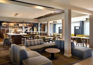 Courtyard by Marriott Fresno