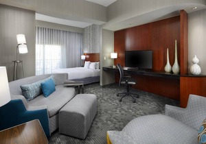 Courtyard by Marriott San Antonio Six Flags at The Rim