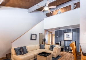 Cozy 1Bed+Loft Condo in the Heart of Mammoth Town