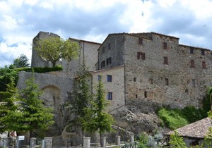 Cozy 2-Bed Apartment, Petrella