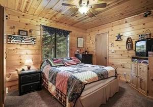 Cozy Bear Cottage-beat the heat in Christopher Creek!