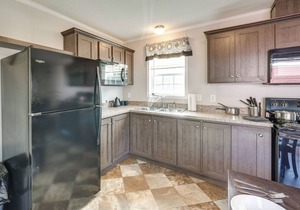 Cozy Cassopolis Cabin, Near Parks & Golfing!