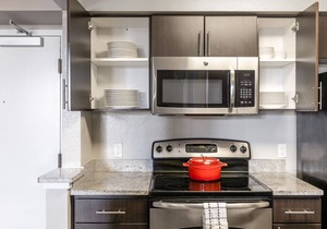 Cozy Cupertino 2BR w/Gym, Pool, nr. Apple & Google, by Blueground