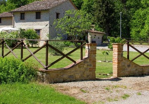 Cozy Holiday Home in Pietrafitta Umbria with Garden